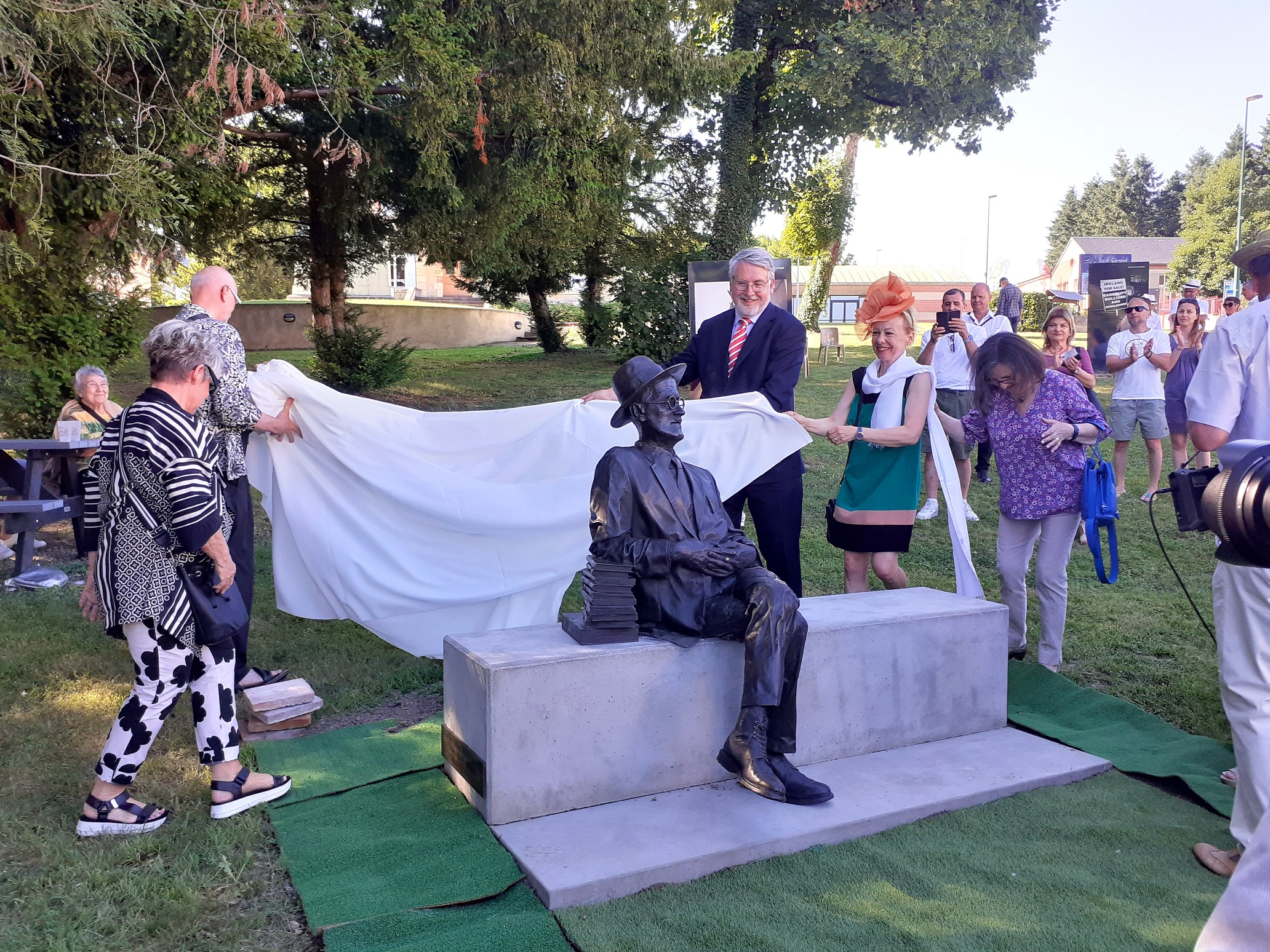 Inauguration statue de James Joyce
